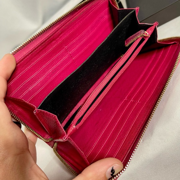 YSL Yves Saint Laurent | fushia leather zip-around long wallet + box - Picture 8 of 11